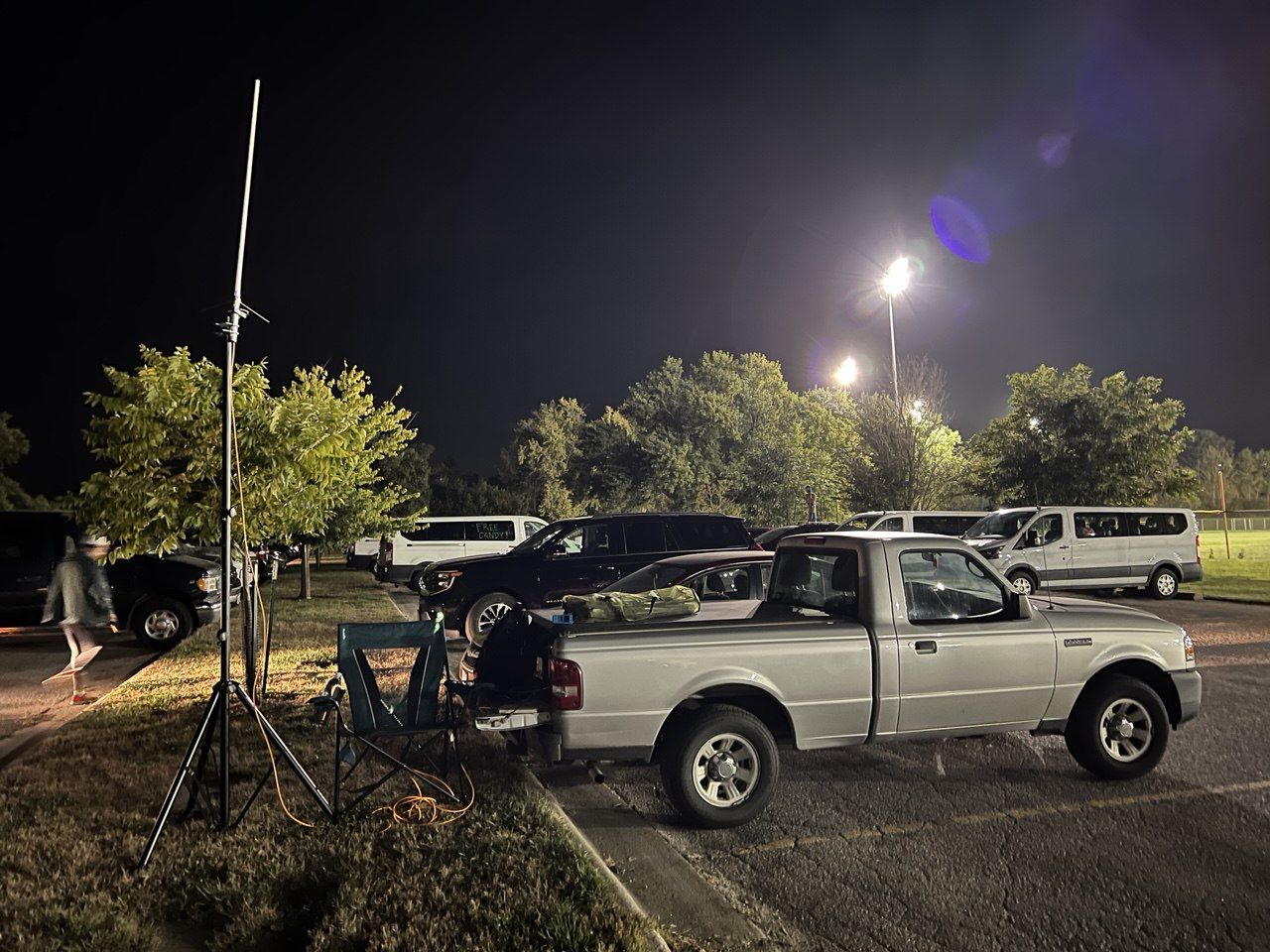 Using antenna at market to market event